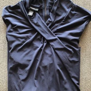 Women’s Cross-neck Quarter Sleeve Top